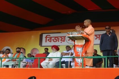 Yogi Adityanath: पश्चिम बंगाल के मतदाताओं ने योगी संग कहा- फिर एक बार मोदी सरकार