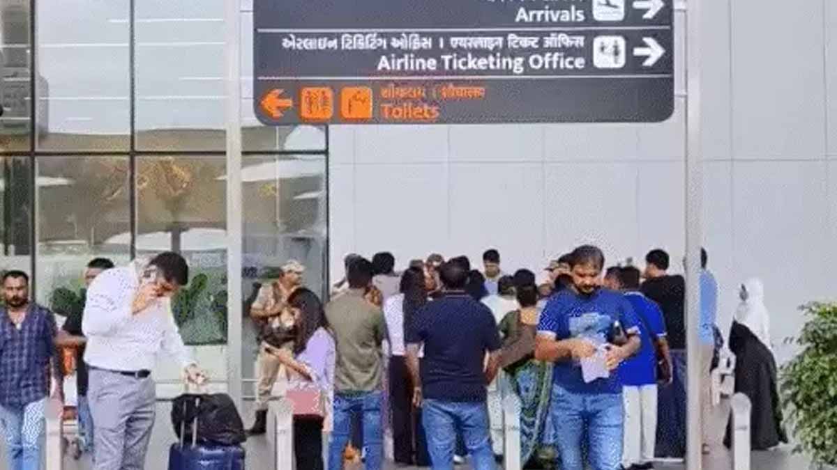Air India Boeing Controversy: एअर इंडिया की नई मुसीबत, एक ही दिन में 7 इंटरनेशनल फ्लाइट्स रद्द, जाने वजह