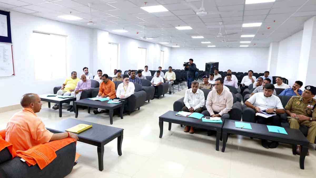 CM Yogi inspected the under construction Ayush University