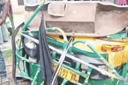 Car and auto collide in Jalandhar