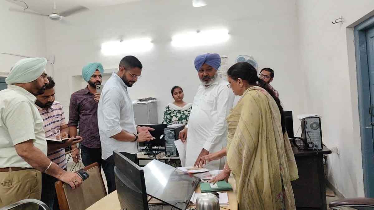 Punjab News: वित्त मंत्री हरपाल सिंह चीमा का एक्शन, कई ब्रांचों के रिकार्ड कब्ज़े में लिए, अफसरों पर होगी बड़ी कार्रवाई