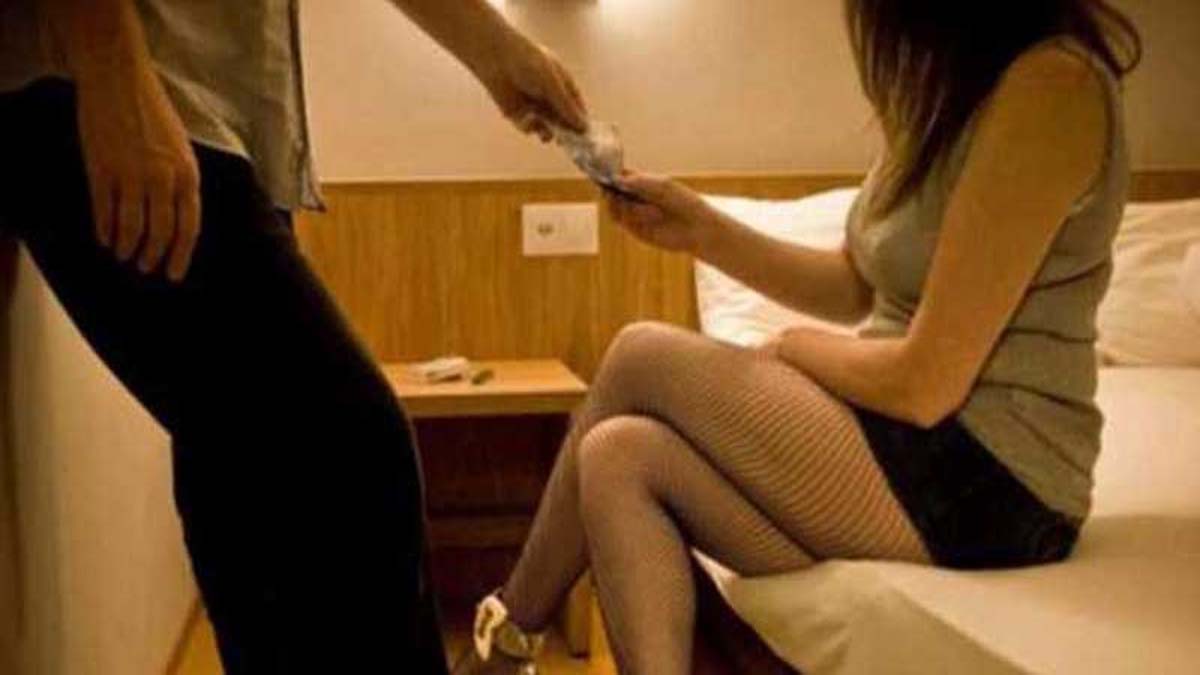 Sex Racket Busted In Hotel
