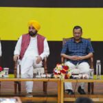 Arvind Kejriwal, Bhagwant Mann, and Manish Sisodia Launch Punjabi Edition of 'Kejriwal Model' Book by Jasmine Shah
