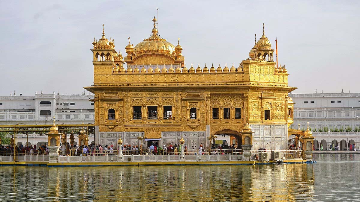 Threat To Blow Golden Temple