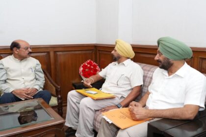 Mohinder Bhagat reviewed the working of PASCO