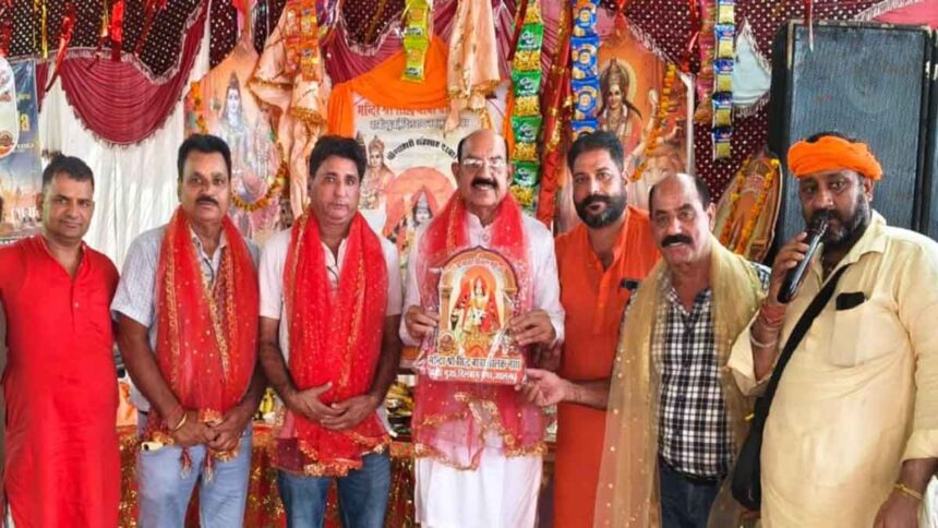 Mohinder Bhagat attended various langars