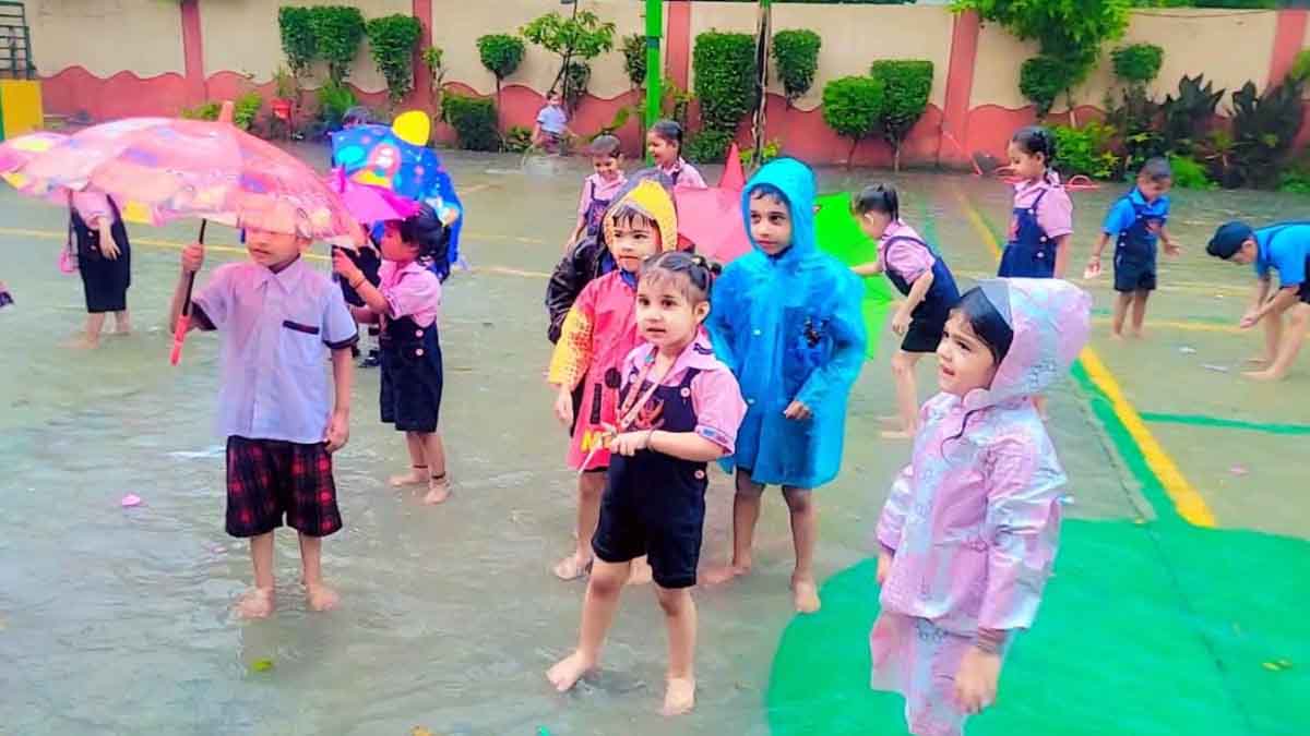 Students of St. Soldier Group celebrated the rain of Sawan month