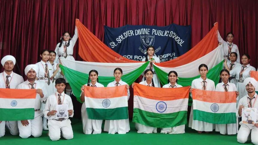 Students of St. Soldier Group paid tribute to Shaheed Udham Singh Ji