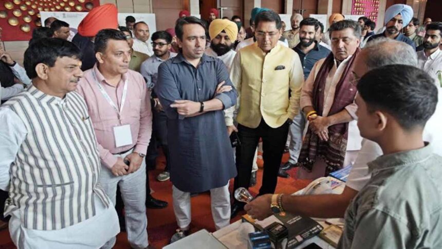 Aman Arora appeals to Union Minister