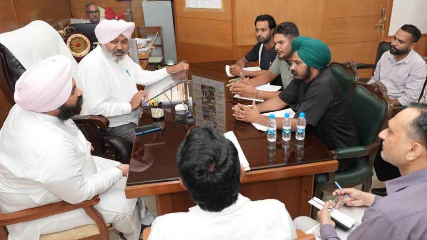 Finance Minister Cheema holds meetings with unions of Forest and Education departments