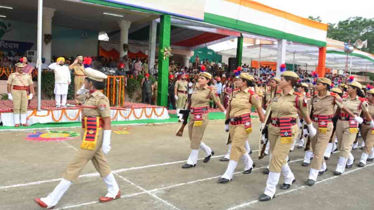 Harbhajan Singh ETO hoisted the Flag in Patiala