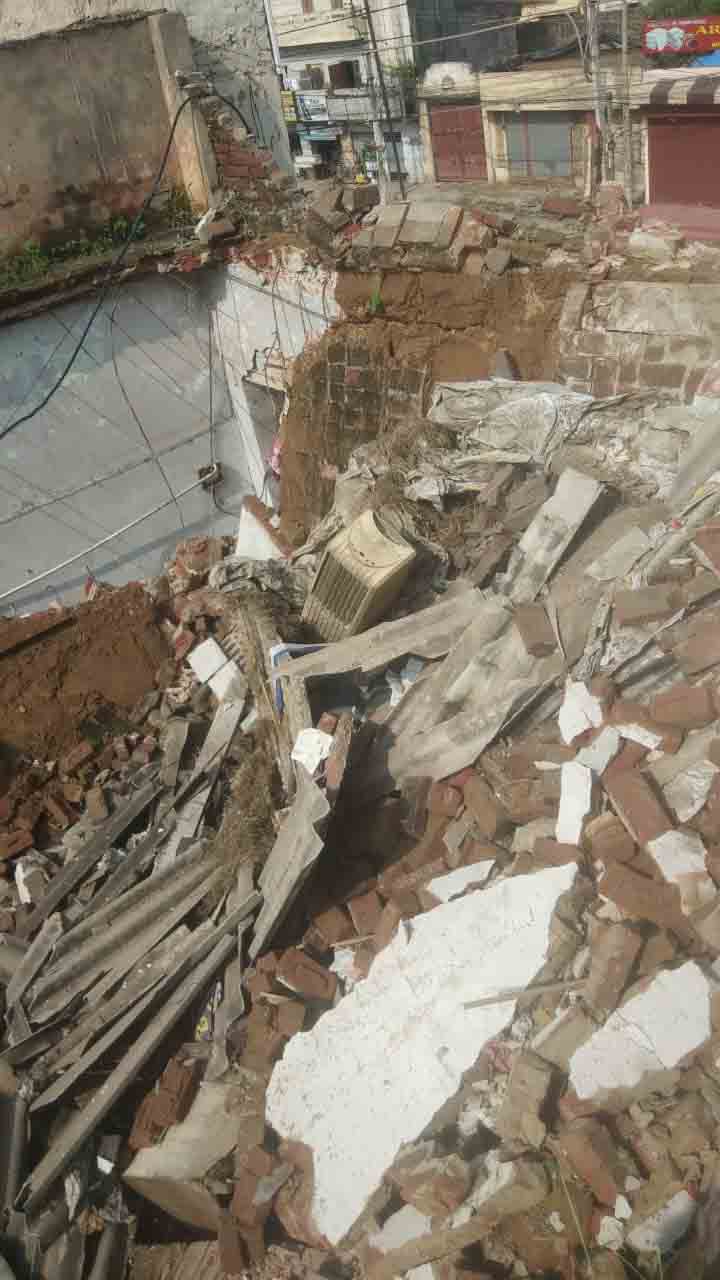 Jalandhar Unsafe Building News