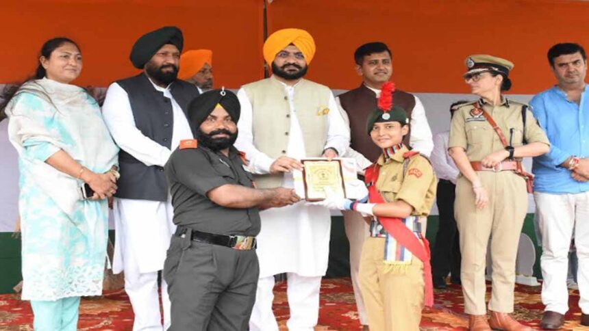 Kajal Negi, a student of St Soldier took command of 2 Punjab Girls Battalion NCC