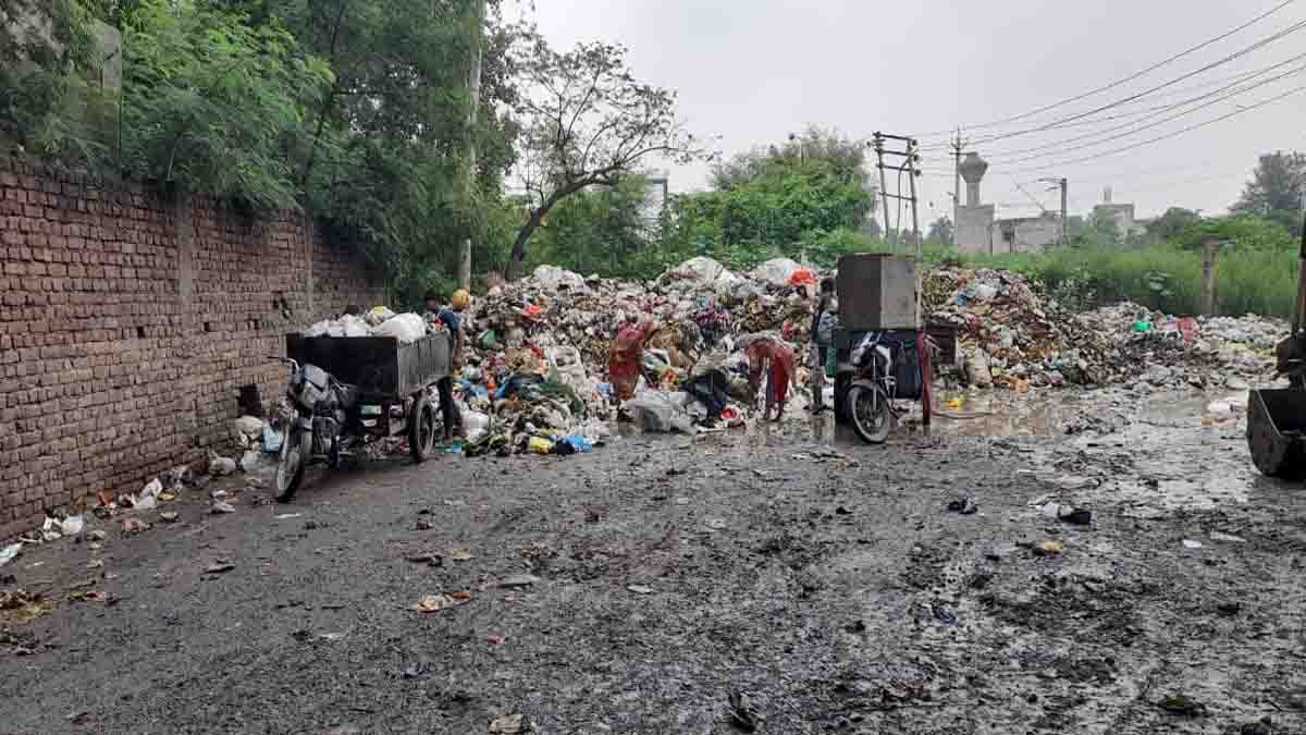 Residents approach Permanent Lok Adalat against illegal garbage dump in Jalandhar