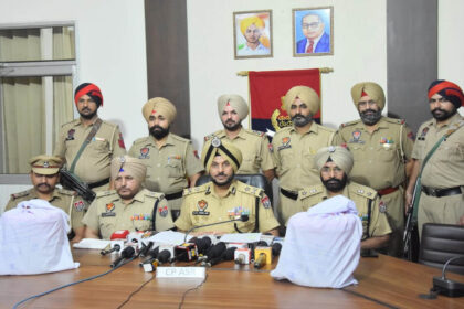 Punjab News: नशा तस्कर सोनी सहित पांच व्यक्ति 8.1 किलो हेरोइन के साथ गिरफ्तार
