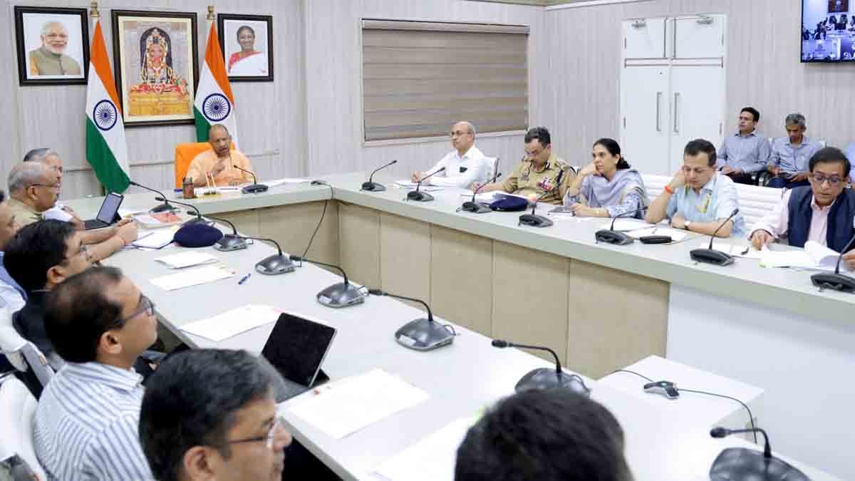 CM Yogi Adityanath Meeting