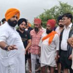 हरजोत बैंस ने बरसते बारिश में प्रभावित लोगों तक पहुंचकर प्रबंधों का लिया जायज़ा