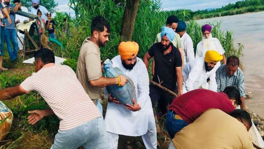 Harjot Singh Bains leads relief operations in Sri Anandpur Sahib constituency