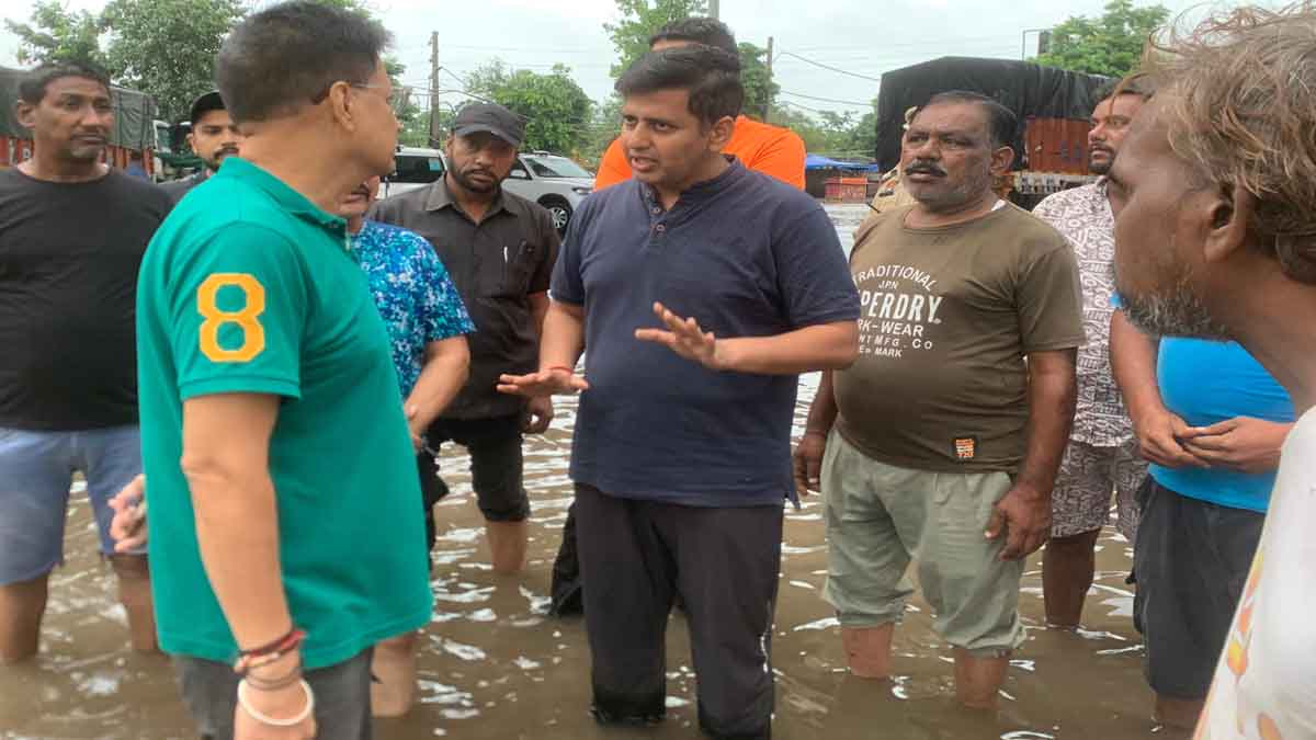 जालंधर के डीसी डा. हिमांशु अग्रवाल सड़क पर उतरे