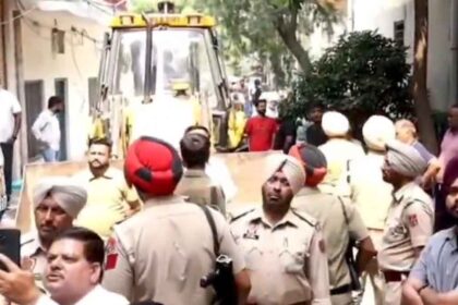 जालंधर में नगर निगम की बड़ी कार्रवाई, नशा तस्कर के घर पर चलाया बुलडोजर