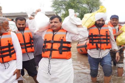 Rajya Sabha MP Sanjay Singh and Tarunpreet Singh Saund visit Fazilka
