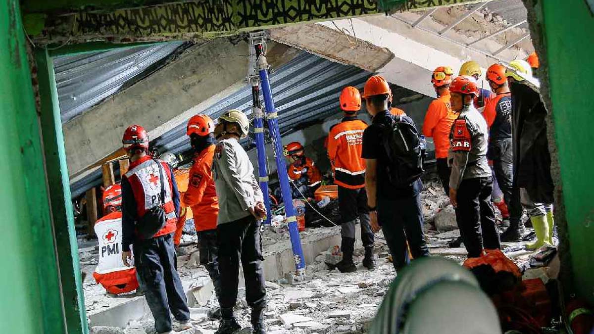 School Building Collapsed