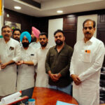 जालंधर में कांग्रेसी पार्षदों ने मेयर और कमिश्नर को सौंपा मांग पत्र