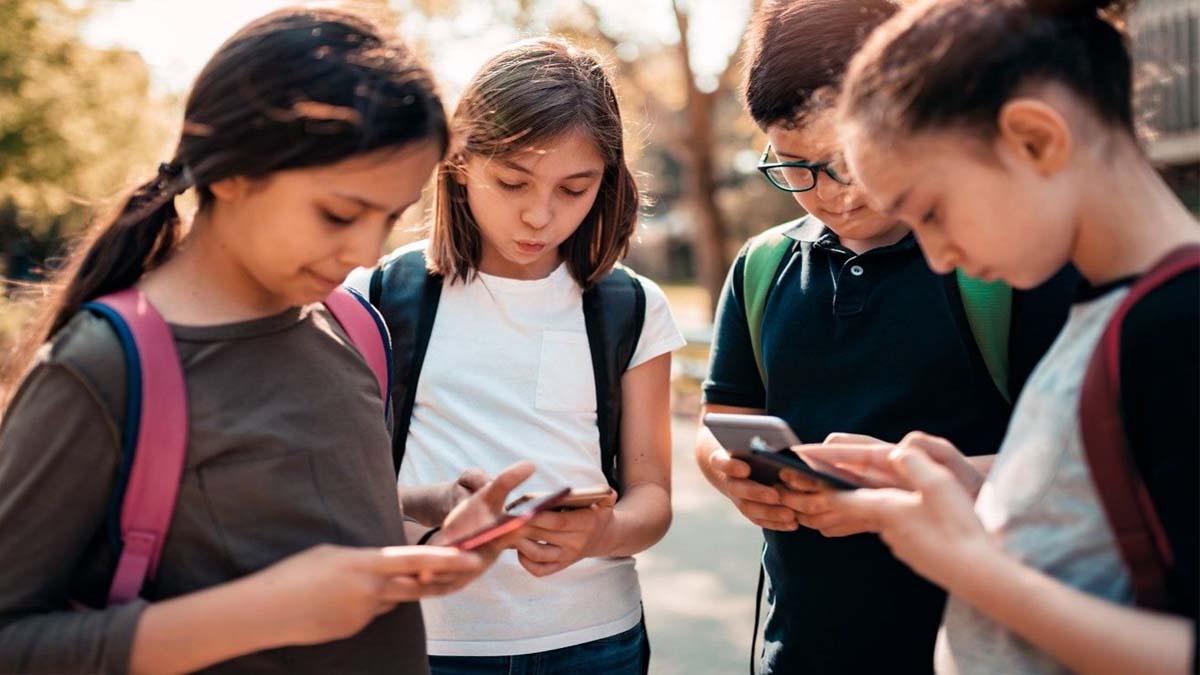 Mobile Phone Ban In Schools