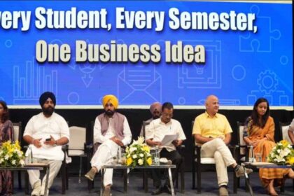 Arvind Kejriwal and CM Mann launch new course to encourage entrepreneurial thinking