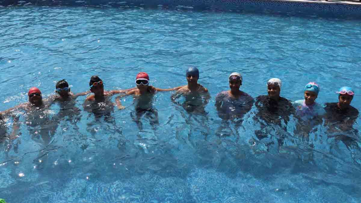  डिप्स चैन इंस्टीट्यूशंस का विद्यार्थियों को विश्व स्तरीय सुसज्जित स्विमिंग पूल्स का तोहफा