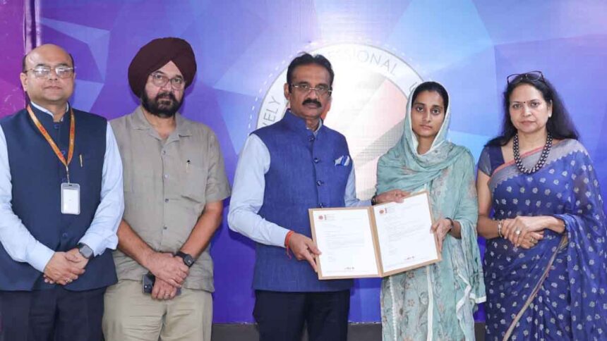 सांसद डॉ. अशोक कुमार मित्तल ने पूरा किया वादा, बाढ़ पीड़ित परिवारों को दिलवाई नौकरी