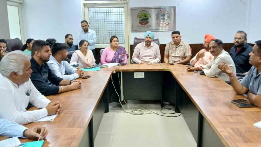 शहर में रात्रि निरीक्षण करेंगे सीनियर डिप्टी मेयर, स्ट्रीट लाइटें बंद मिली तो अफसर-ठेकेदार पर होगा एक्शन