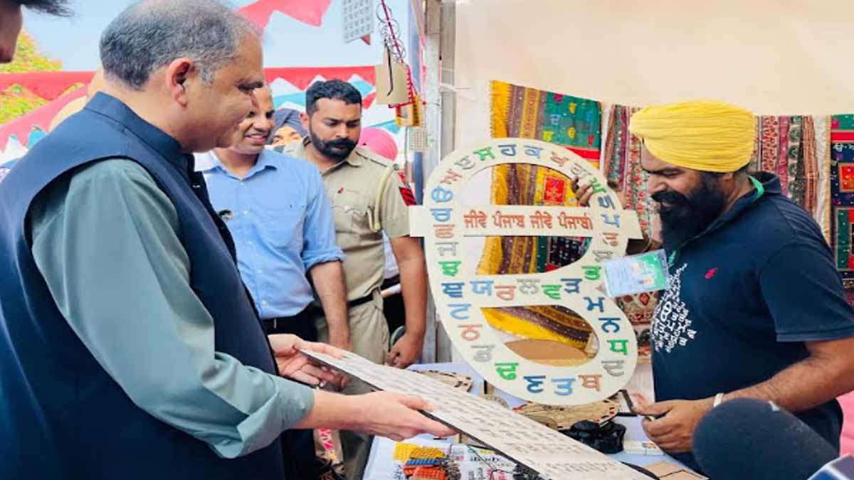 Sanjeev Arora inaugurated the Saras Mela