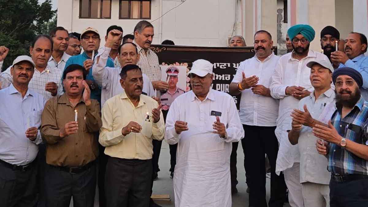 पूर्व सांसद सुशील रिंकू की अगुवाई में हरियाणा के दलित IPS अफसर वाई पूरण कुमार को दी गई श्रद्धांजलि