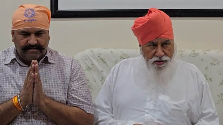 पूर्व सांसद सुशील रिंकू डेरा सचखंड बल्ला में नतमस्तक