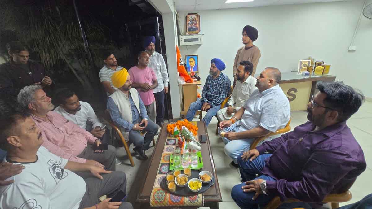 जालंधर के अर्बन एस्टेट में पूर्व सांसद सुशील रिंकू का भव्य स्वागत और धन्यवाद