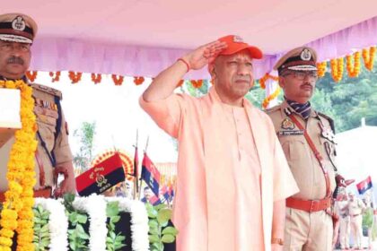 पुलिसकर्मियों का बलिदान प्रदेश और देश की अमूल्य पूंजी- CM योगी
