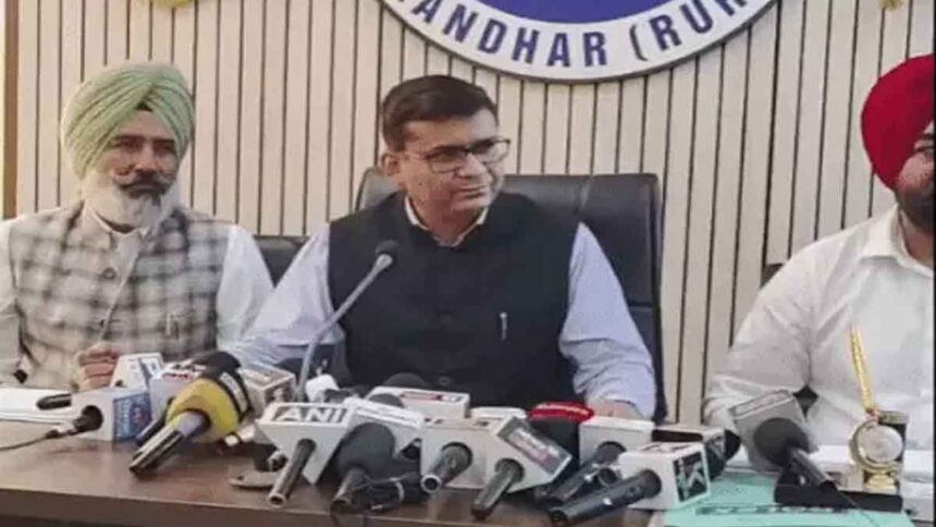 चाइल्ड कमीशन के चेयरमैन कंवरदीप सिंह