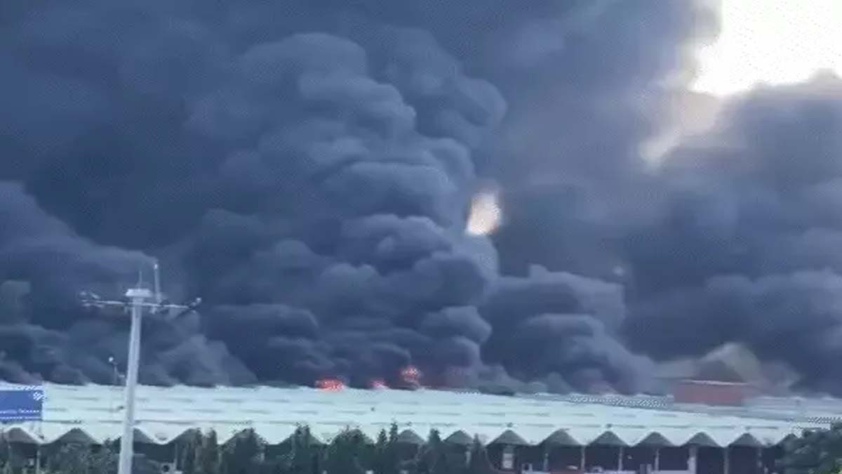 Fire Breaks Out At Dhaka International Airport