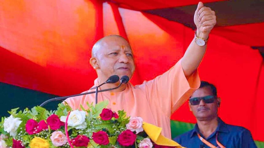 बिहार के सिवान में गरजे यूपी के मुख्यमंत्री योगी आदित्यनाथ