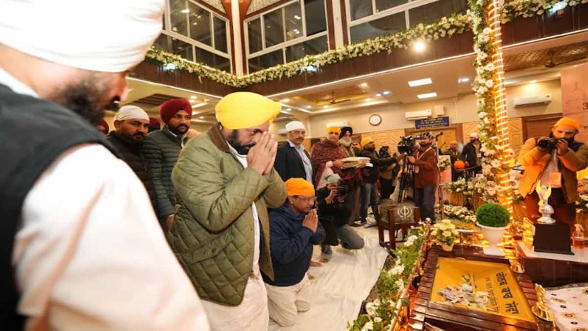 CM Mann and Arvind Kejriwal participated in the Kirtan Darbar