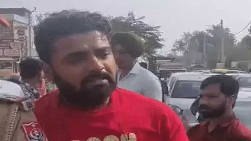 employees of Jalandhar Depot are on strike in the case of murder of the driver