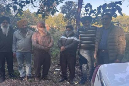 JE and contractor caught red-handed taking bribe