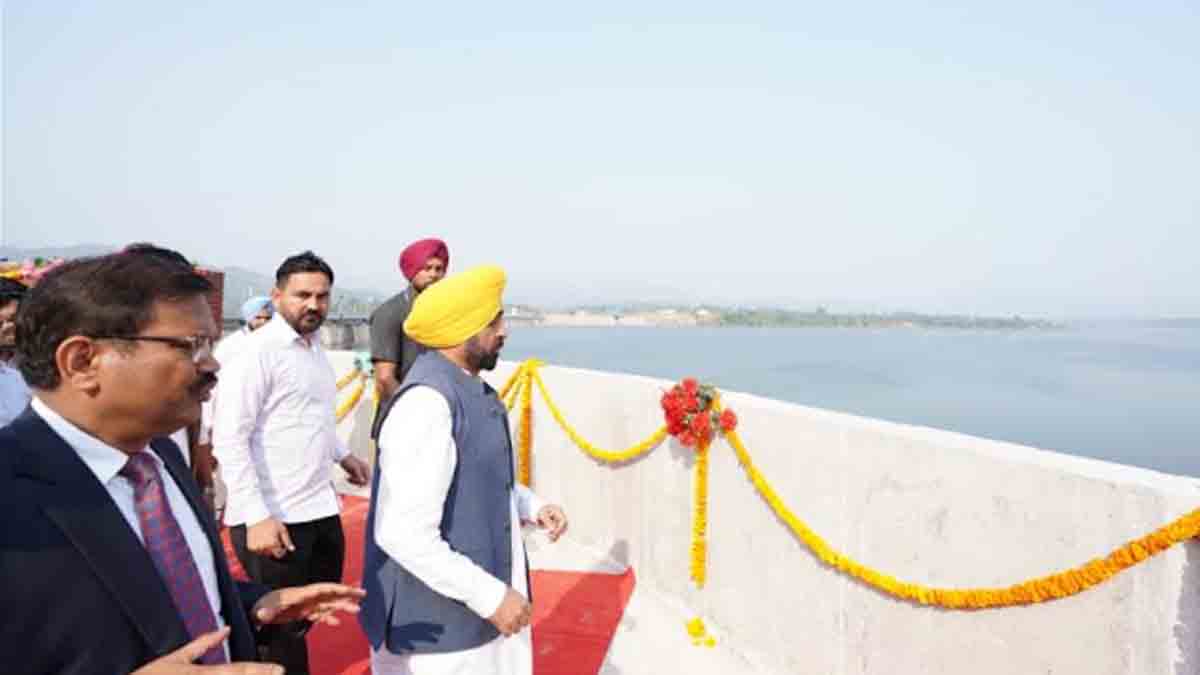 ON PARKASH PURAB OF SRI GURU NANAK DEV JI, CM DEDICATES SHAHPUR KANDI DAM PROJECT TO PEOPLE
