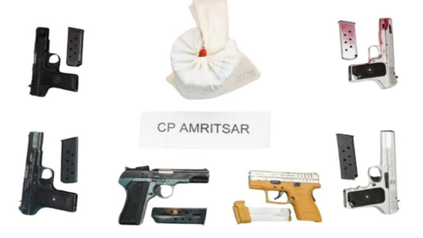 five arrested with six pistols and 1 kg heroin