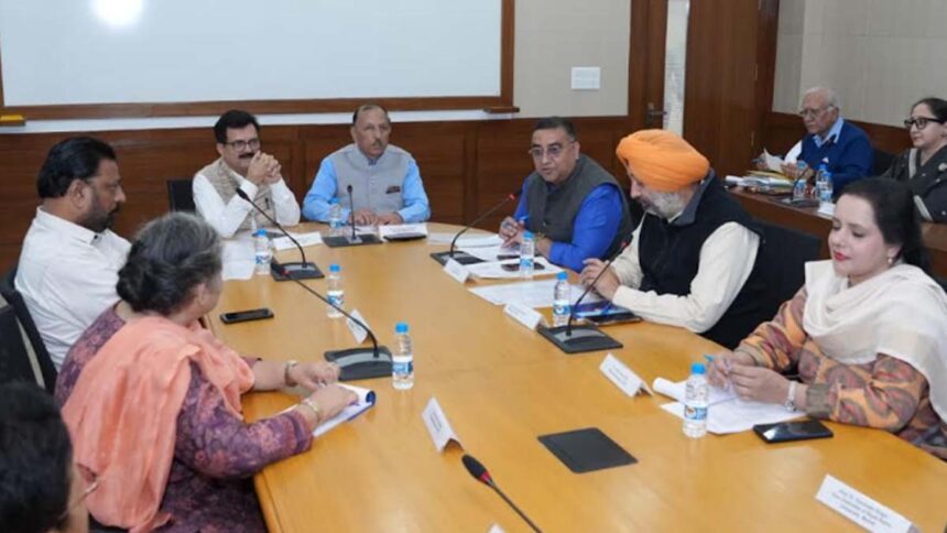 Punjab State Food Commission organized seminar on Food is Medicine