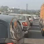 हाईवे पर लगा लंबा जाम