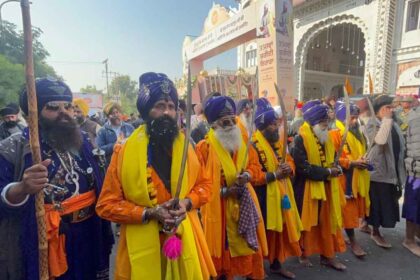 संगतों का बड़ा काफिला नगर कीर्तन के साथ श्री आनंदपुर साहिब के लिए हुआ रवाना