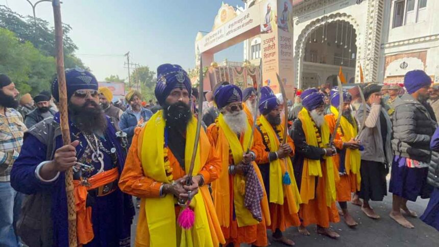 संगतों का बड़ा काफिला नगर कीर्तन के साथ श्री आनंदपुर साहिब के लिए हुआ रवाना