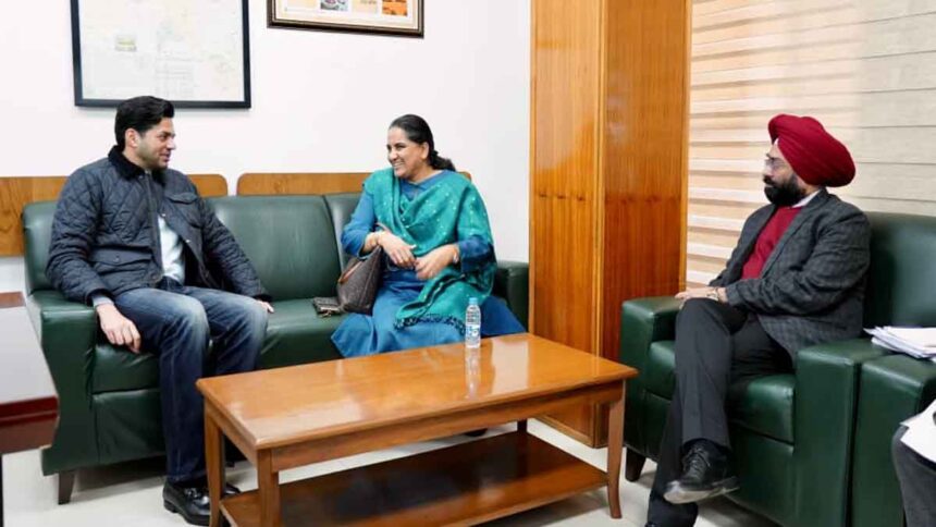 Punjab News: गुलज़ारइंद्र सिंह चाहल ने आर्थिक नीति एवं योजना बोर्ड के वाइस चेयरमैन का संभाला पद